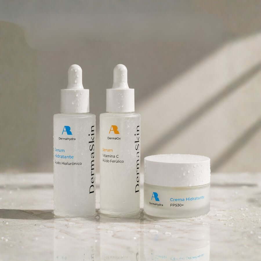 Pack Esenciales de Verano incluyendo Sérum Hidratante con Ácido Hialurónico y Sérum Vitamina C + Ácido Ferúlico.